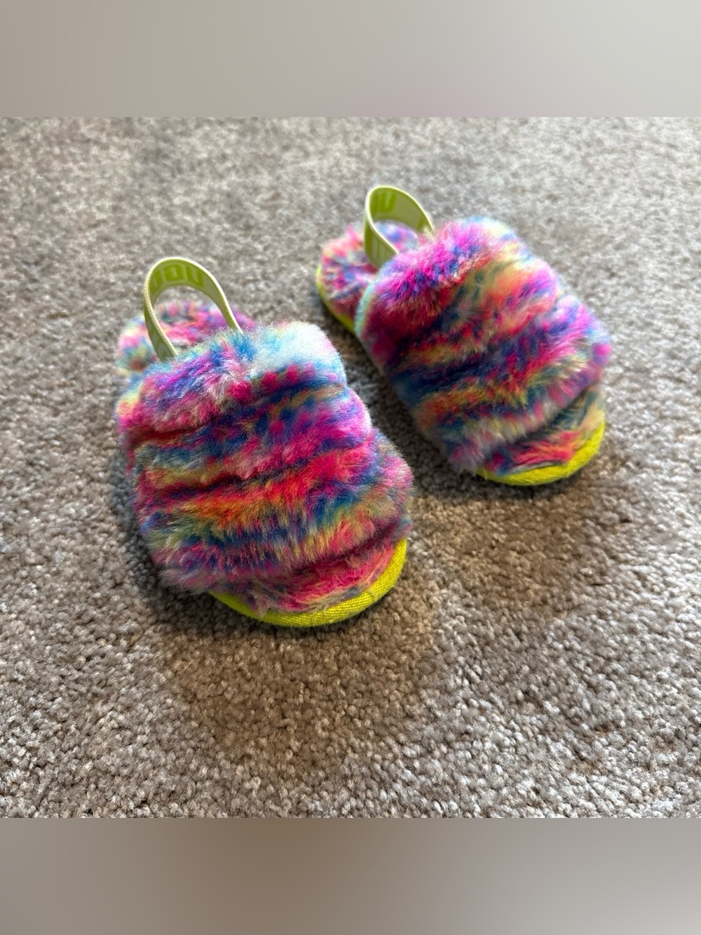 UGG Toddler Girls' Multi Slippers (see pics for details ) ✨